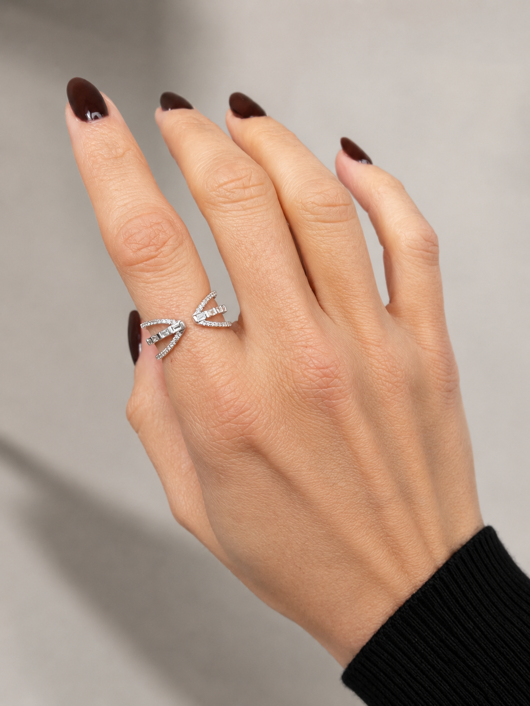 EF-Collection Open Diamond Cocktail Ring