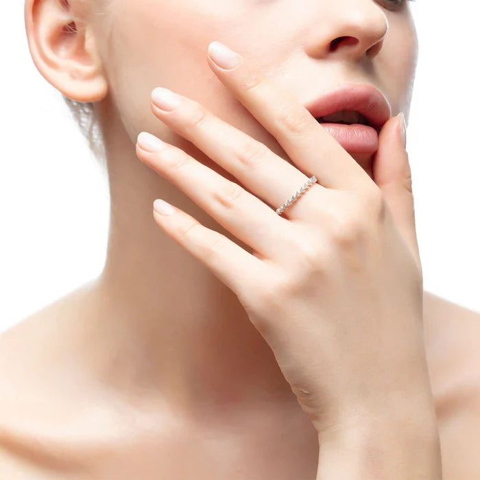 Djula Triangle Diamond Half Band