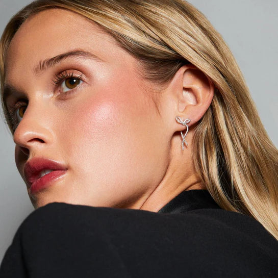EF-Collection Diamond Bow Earrings
